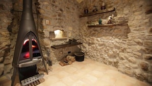 Fireplace - Hotel Can Panyella (Gelida)