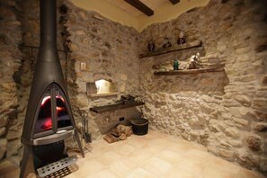 Fireplace - Hotel Can Panyella (Gelida)