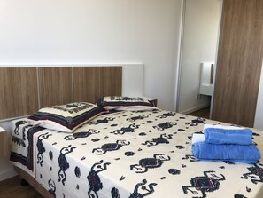 Apartment | Verdunkelungsvorhänge, kostenloses WLAN, Bettwäsche