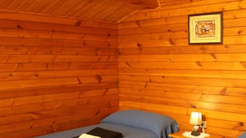 Bungalow, 2 Bedrooms (Oasis) | Desk, WiFi, bed sheets