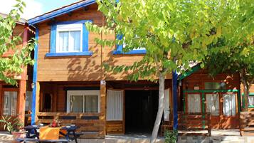 Bungalow, 4 Bedrooms (Villa Paraiso) | Terrace/patio