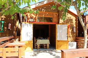 Bungalow, 3 Bedrooms (Caribe) | Terrace/patio
