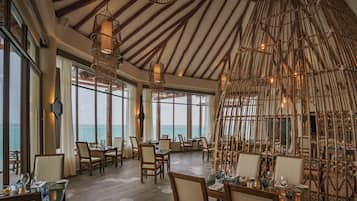 5 restaurants, international cuisine