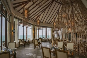 5 restaurants, international cuisine