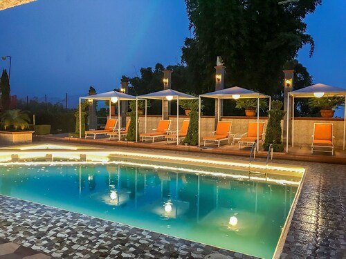 Hotel & Suites Posada Molina