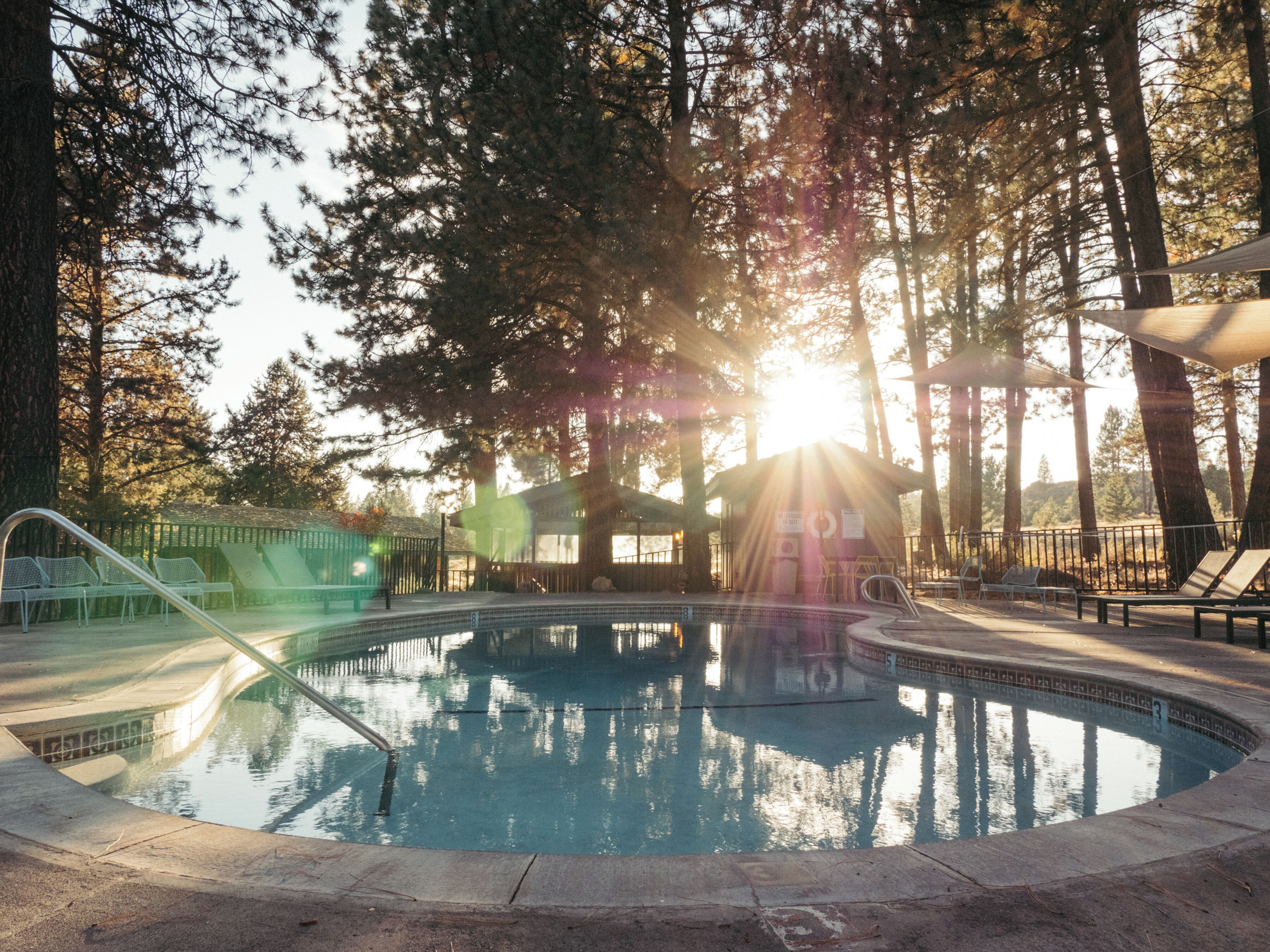 季節性室外泳池