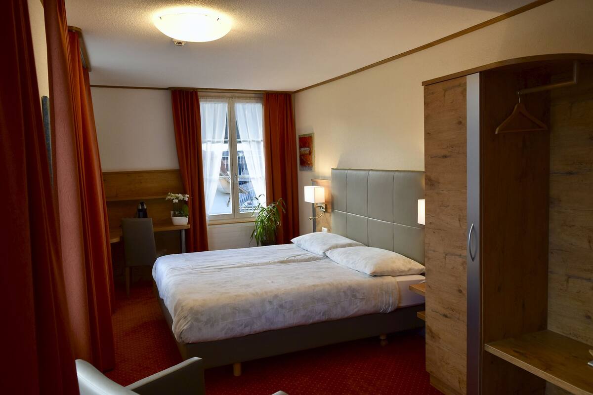 Classic Double Room | In-room safe, desk, soundproofing, cribs (surcharge)