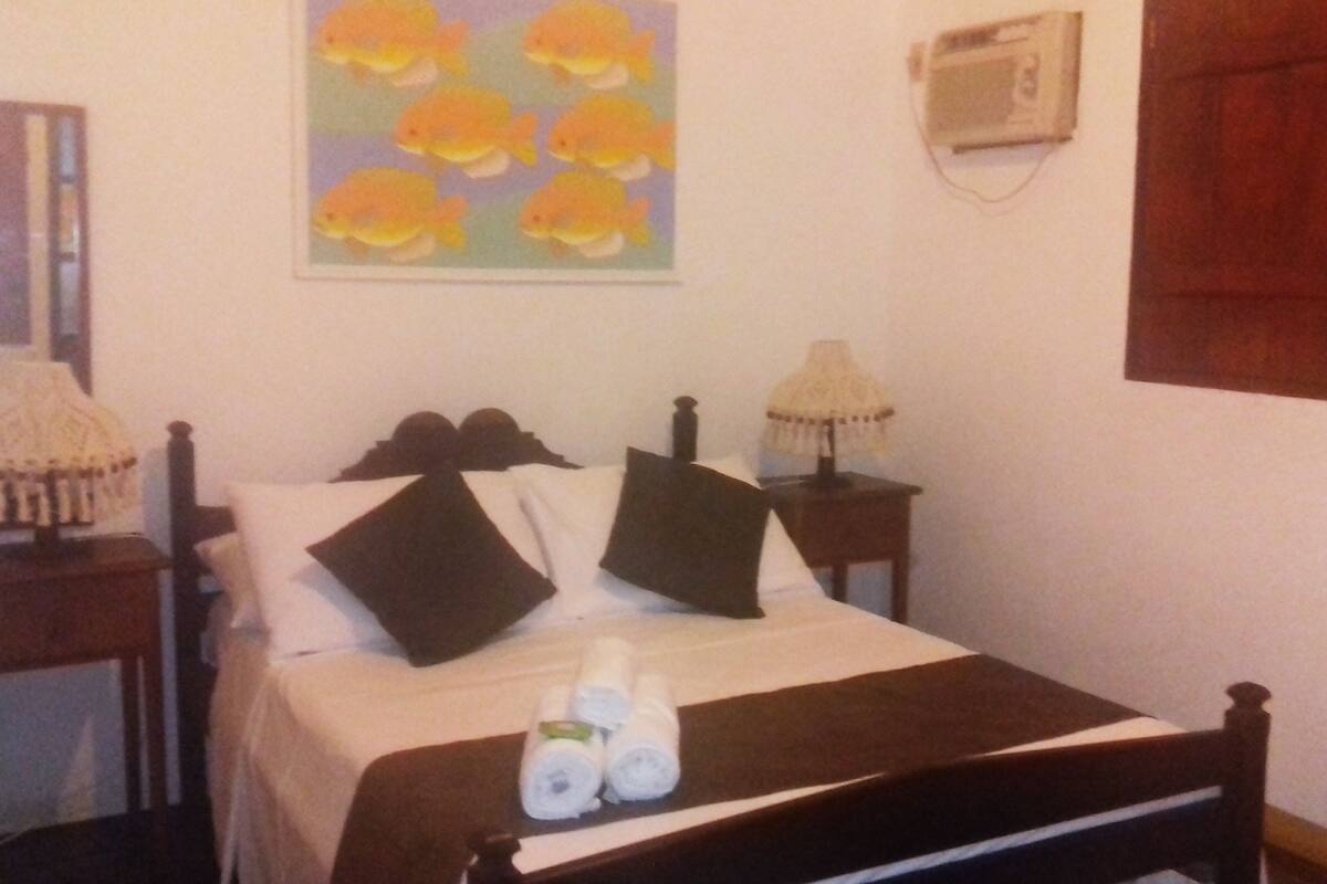 Chambre Double | Minibar, rideaux occultants, fer et planche à repasser, Wi-Fi gratuit