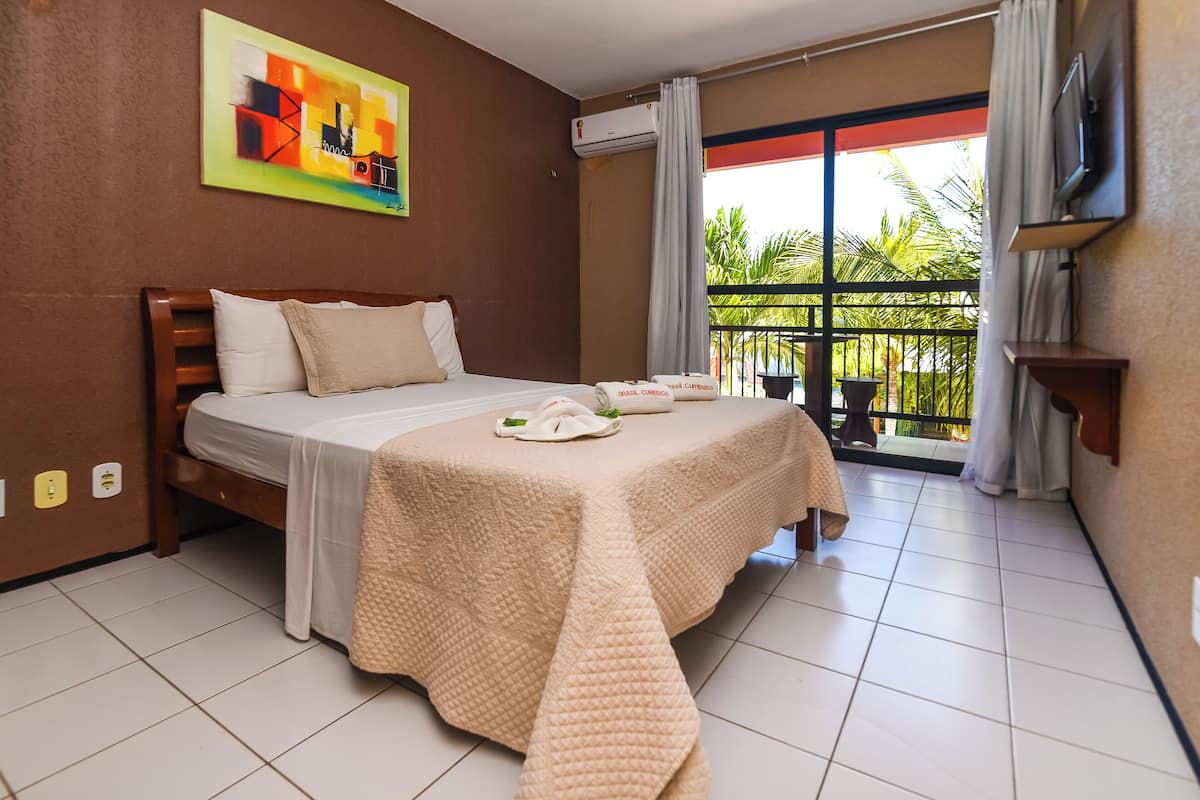 Double Room | 1 bedroom, minibar, blackout drapes, iron/ironing board