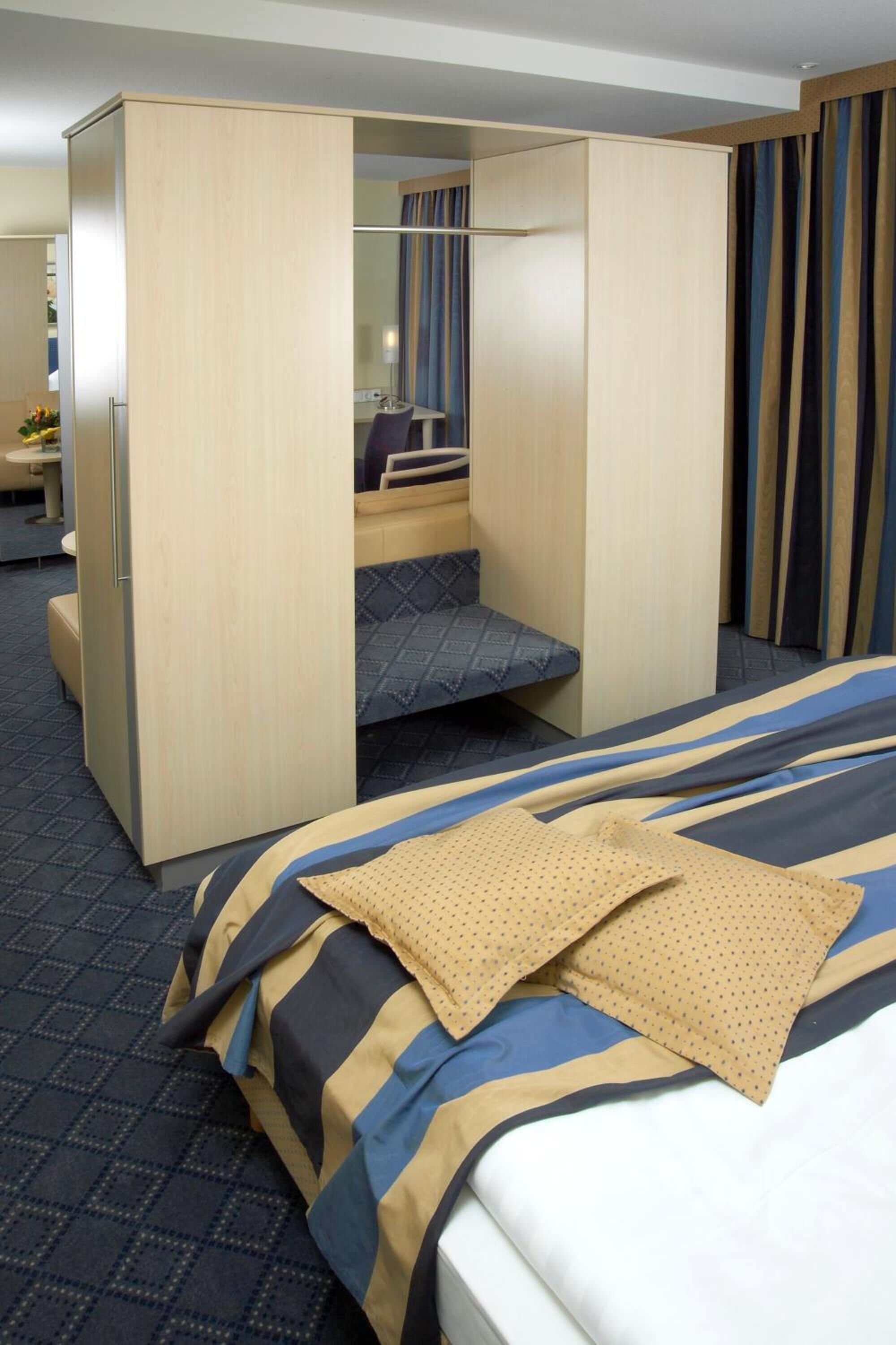 minibar, desk, free wifi, bed sheets