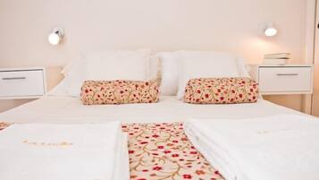 1 bedroom, soundproofing, iron/ironing board, free WiFi