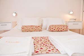 1 bedroom, soundproofing, iron/ironing board, free WiFi - Complejo La Lucila (Puerto Madryn)
