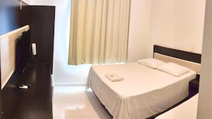 Tradisjonell suite, 1 soverom | Minibar, skrivebord, strykejern/-brett og wi-fi (inkludert)