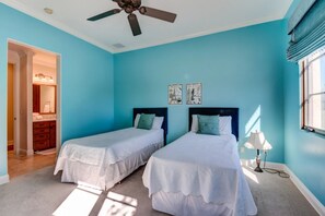 House, 6 Bedrooms, Private Pool, Mountain View | 1 bedroom, premium bedding, rollaway beds, free WiFi - La Casa Que Canta (Phoenix)