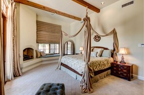 House, 6 Bedrooms, Private Pool, Mountain View - La Casa Que Canta (Phoenix)