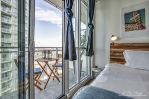 ดีไซน์คอนโด, 3 ห้ องนอน, วิวทะเลสาบ, ชั้นเอ็กเซกคิวทีฟ | วิวจากห้องพัก