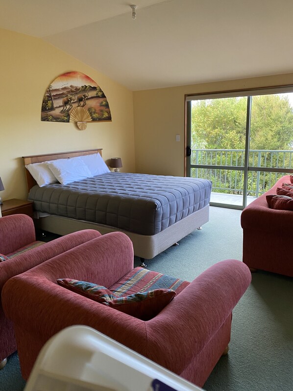 Superior House, 5 Bedrooms, Balcony, Garden View