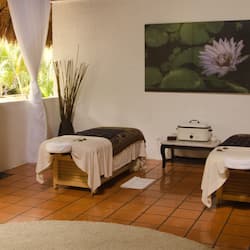 Khu tắm bùn, thủy liệu pháp, liệu pháp hương thơm, massage đá nóng