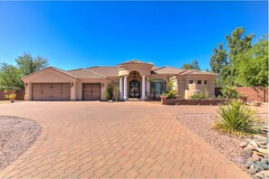 Property grounds - Hayden Manor (Scottsdale)