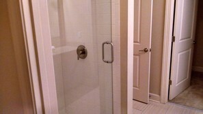 Standard Apartment, 2 Bedrooms | Bathroom | Combined shower/tub, towels - Vanderbilt West End B205 (Nashville)