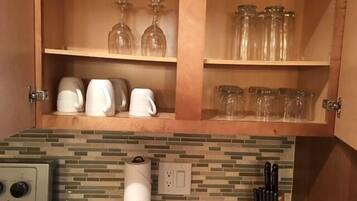 Departamento estándar, 2 habitaciones | Cocina privada | Refrigerador, microondas, horno y parrilla de estufa