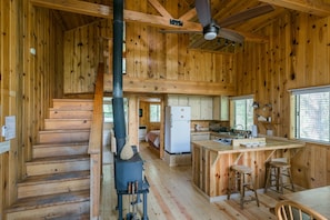 Paradise Ridge | Private kitchen - Silver City Mountain Resort (Three Rivers)