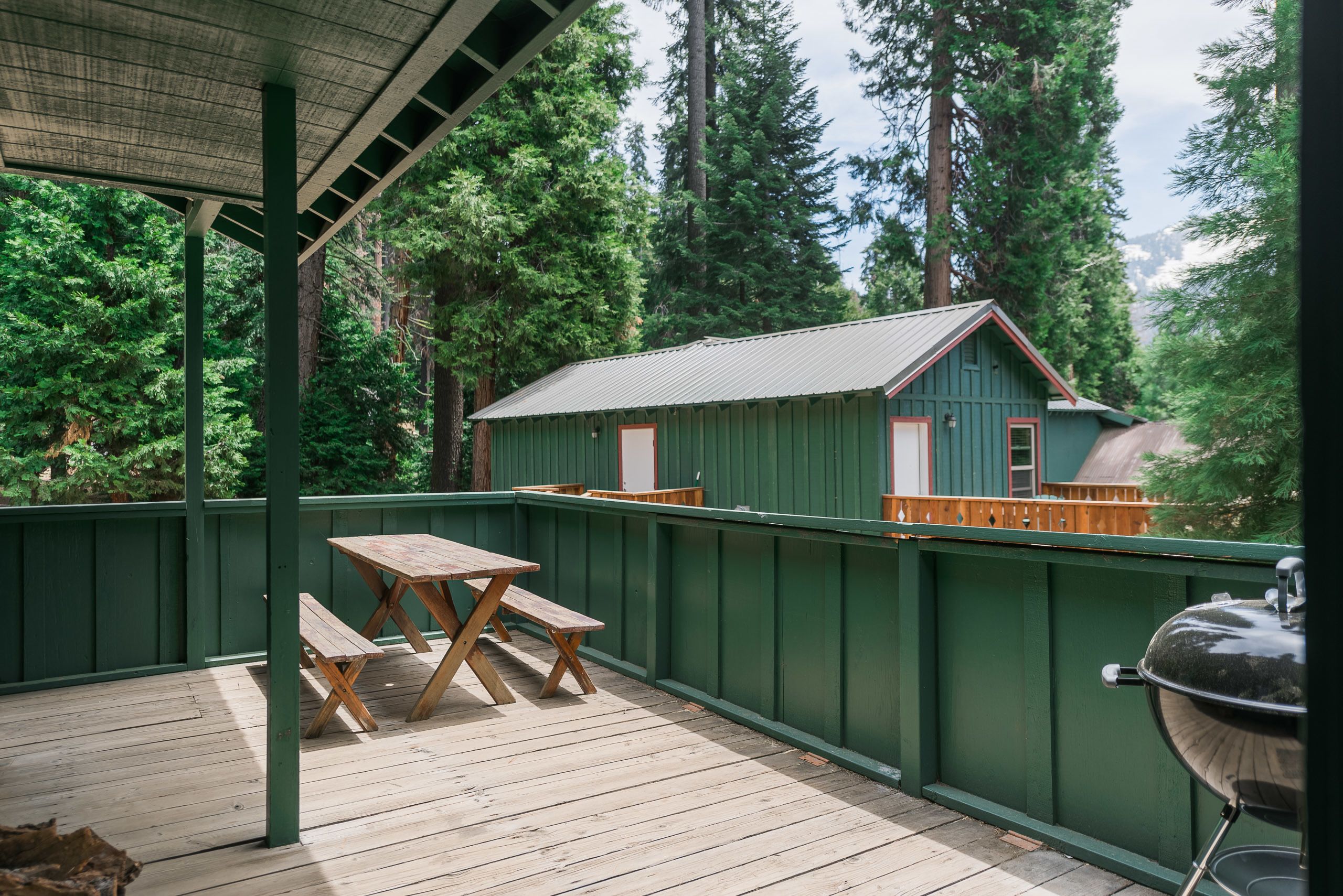 Cabin cơ bản, nhiều giường | Nôi (giường cho trẻ sơ sinh) miễn phí, giường gấp/giường phụ (phụ phí) 