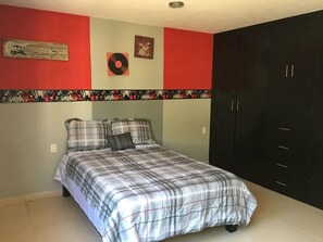 Family Apartment, 4 Bedrooms, Kitchenette | 1 bedroom