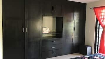 Apartemen Keluarga, 4 kamar tidur, dapur kecil | Fasilitas kamar