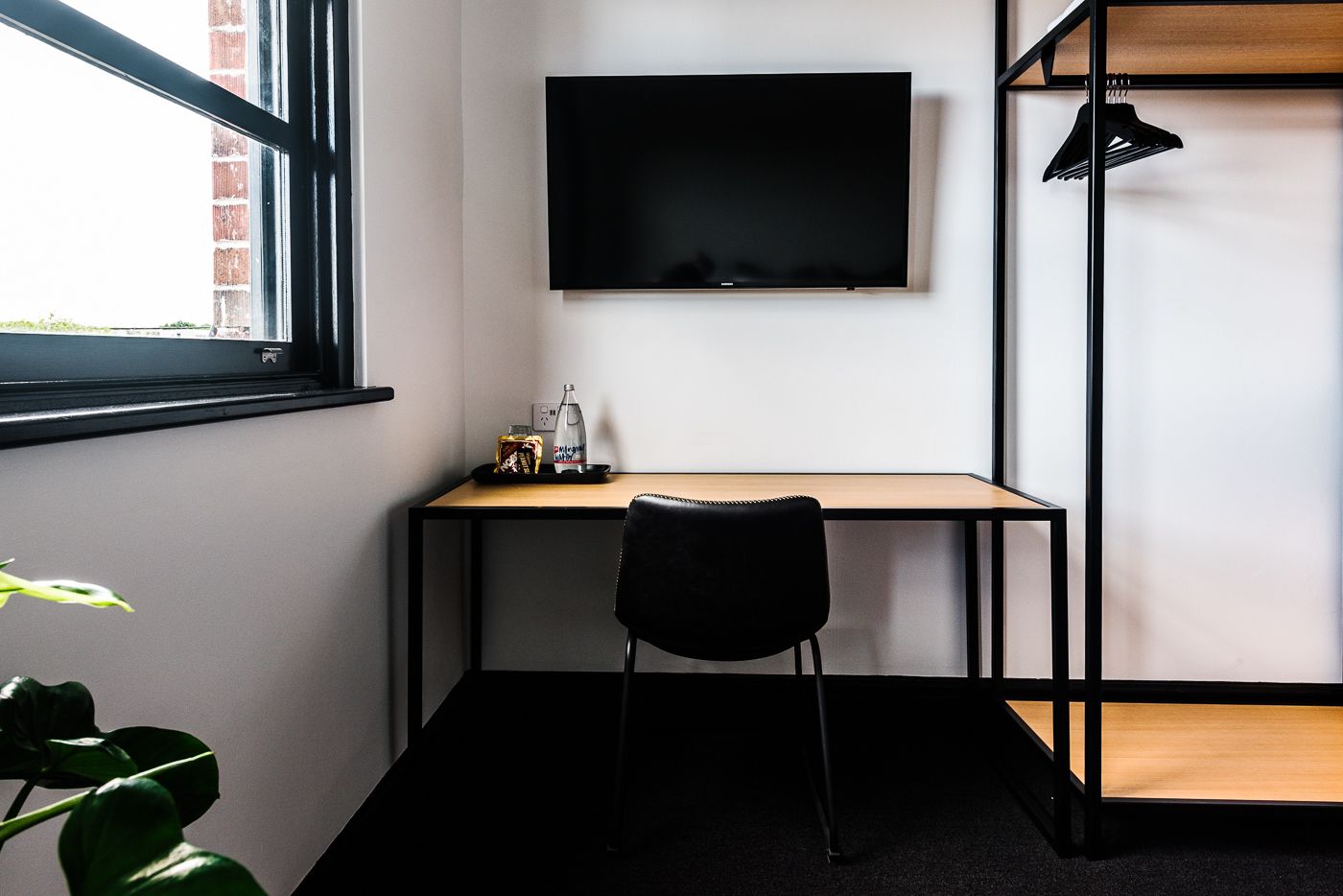 room, 1 king bed, shared bathroom | premium bedding, desk, iron/ironing board, free wifi