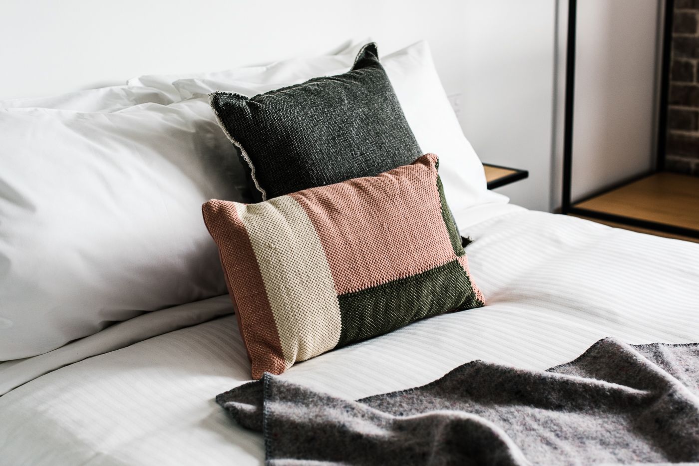 standard double room, 1 double bed, shared bathroom | premium bedding, desk, iron/ironing board, free wifi