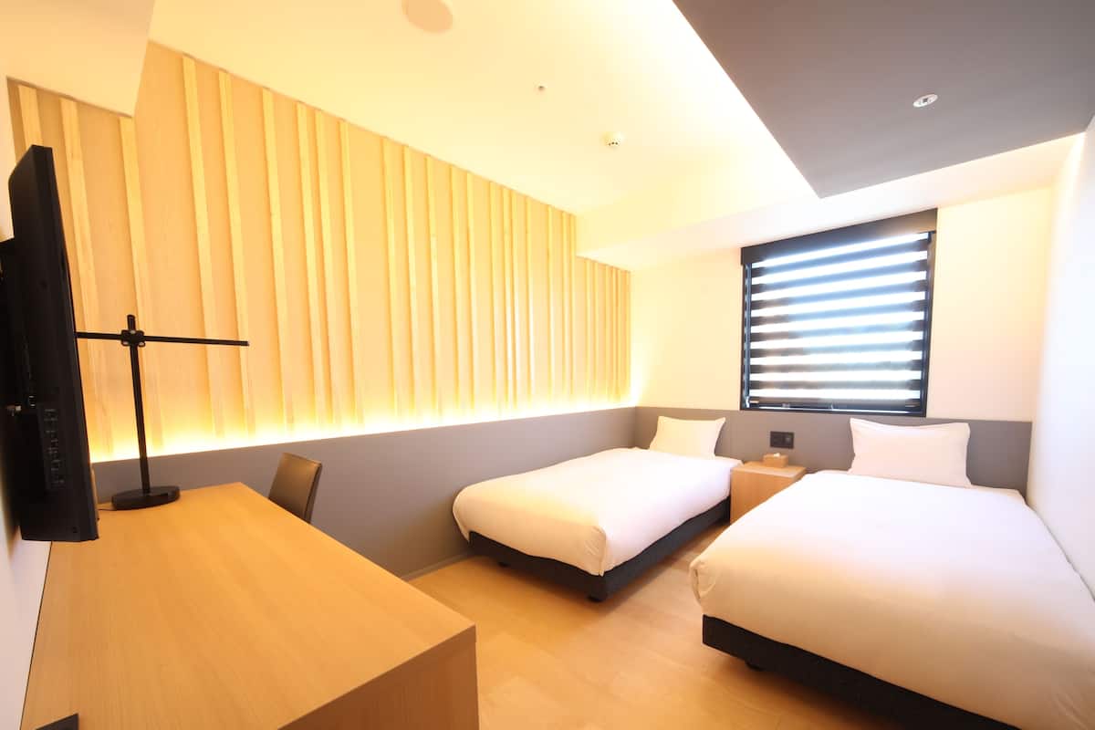 Habitación estándar con 2 camas individuales, no fumadores | Escritorio, cortinas opacas, sistema de insonorización