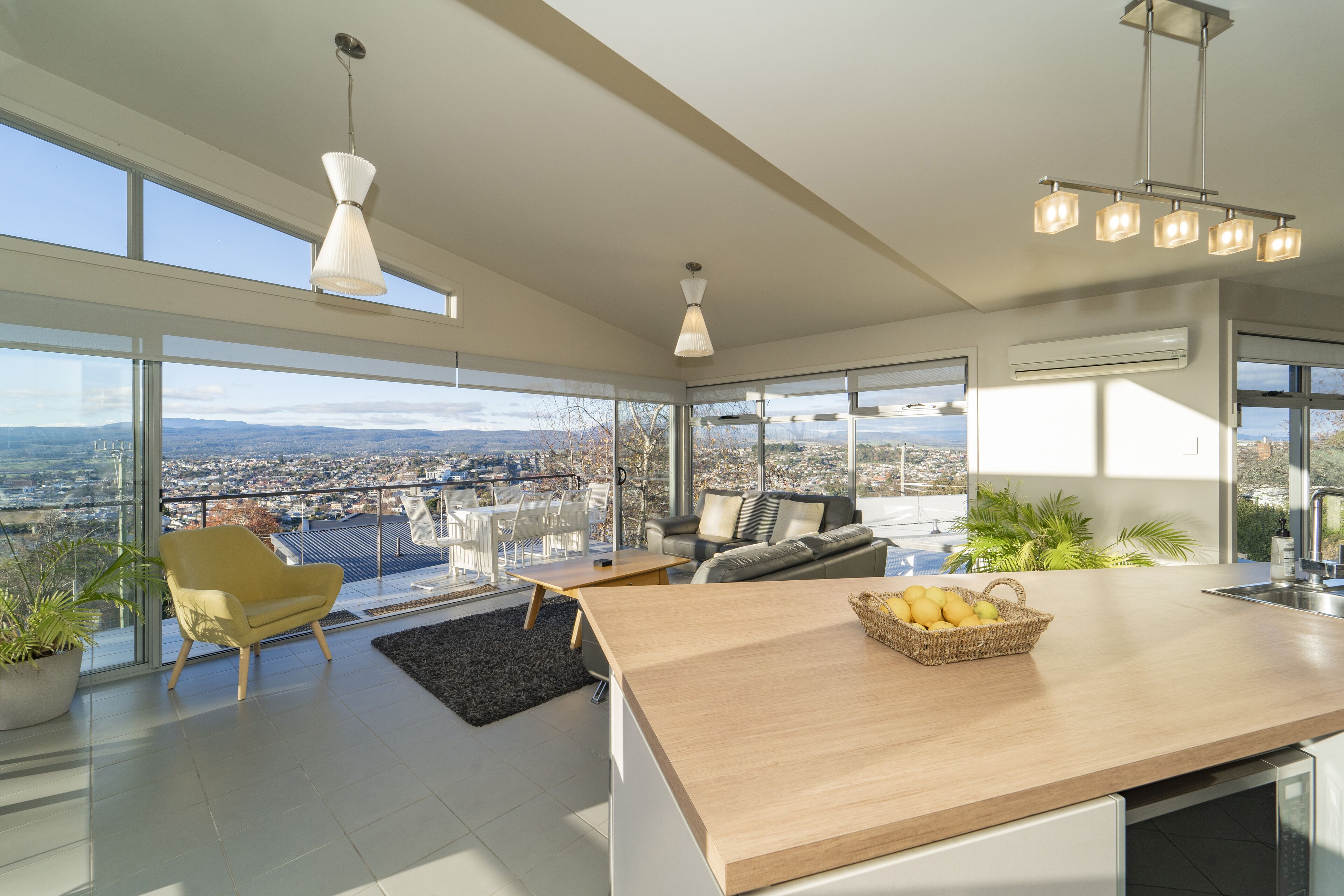 Launceston Views Townhouse #2 — image 4