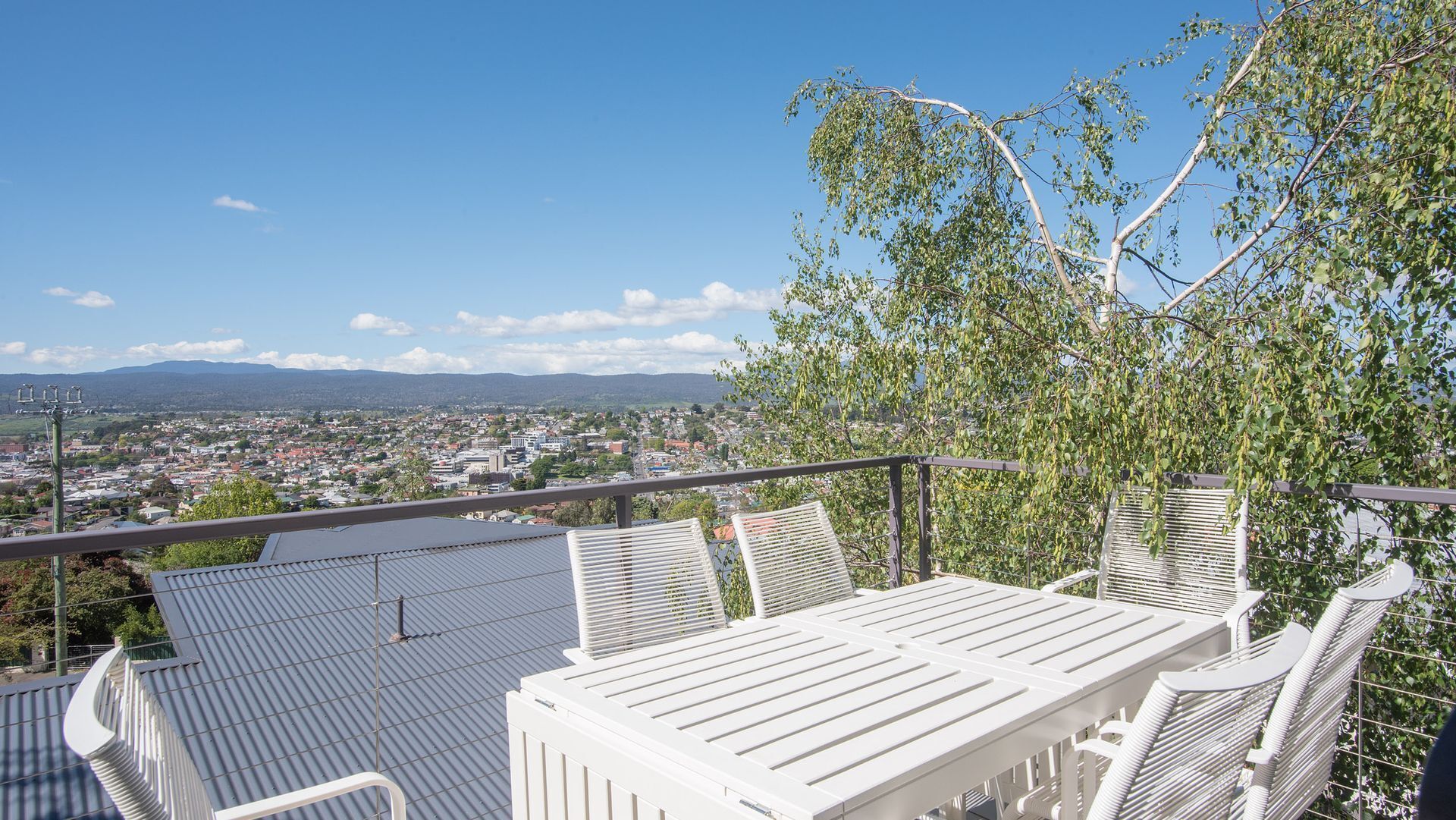 Launceston Views Townhouse #2 — image 26