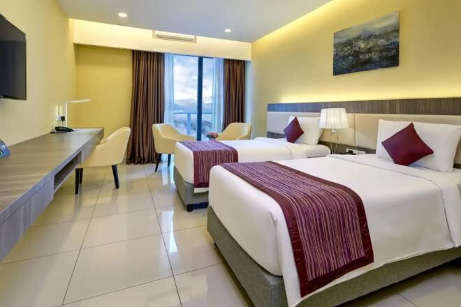 Coffres-forts dans les chambres, bureau, rideaux occultants