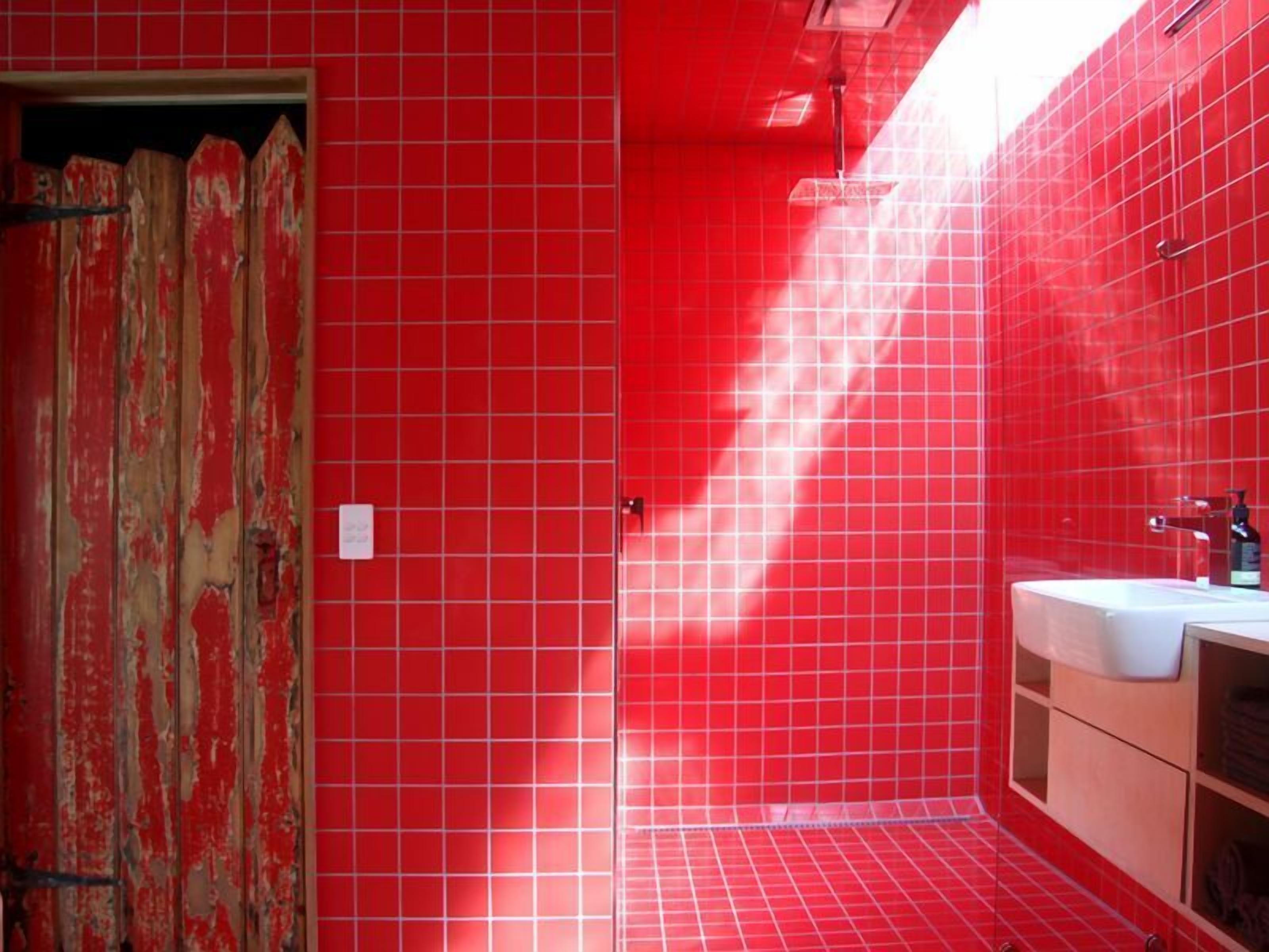 Boutique stay in old farm shed — image 17