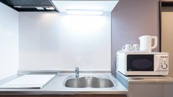 Quarto duplo, para não fumantes | Cozinha privada | Geladeira, micro-ondas