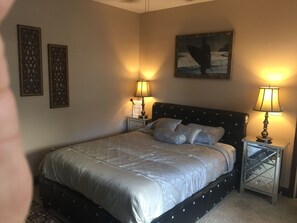 1 chambre, fer et planche à repasser, Wi-Fi gratuit, draps fournis