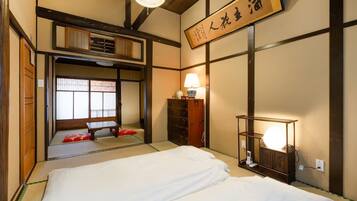 Traditional Townhome, 4 Bedrooms, Non Smoking, City View | Kemudahan bilik