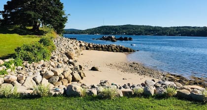 Beachfront Cottage on Beautiful St Margarets Bay - Ingramport, Nova Scotia