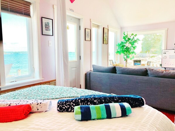 Desk, iron/ironing board, free WiFi, bed sheets