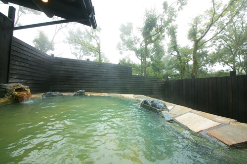 The Guernsey Hotel & Resort