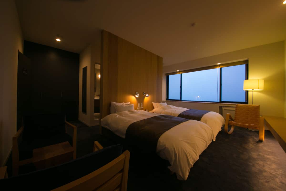 standard twin room | in-room safe, desk, iron/ironing board, free wifi