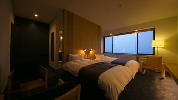 In-room safe, desk, iron/ironing board, free WiFi