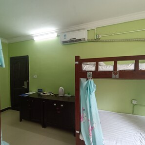 Dormitorio compartido, dormitorio mixto | Cortinas opacas, sistema de insonorización, wifi gratis