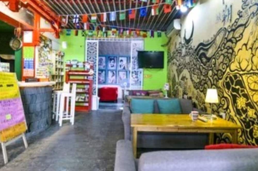How Flower Hostel Yangshuo