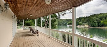 Lake Haven - Mr Lake Lure Vacation Rentals - Lakefront - Dog Friendly