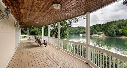 Lake Haven - Mr Lake Lure Vacation Rentals - Lakefront - Dog Friendly