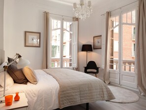 2 chambres, fer et planche à repasser, accès Internet, draps fournis