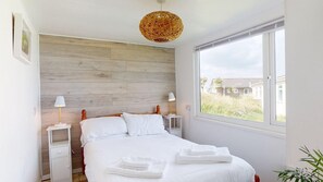 1 bedroom, iron/ironing board, bed sheets